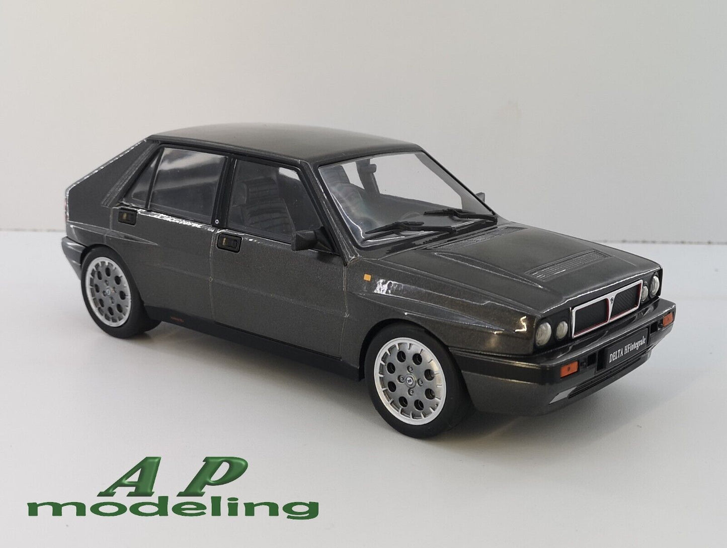 modellino auto 1:18 lancia delta hf integrale 16v del 1990 modellini die cast