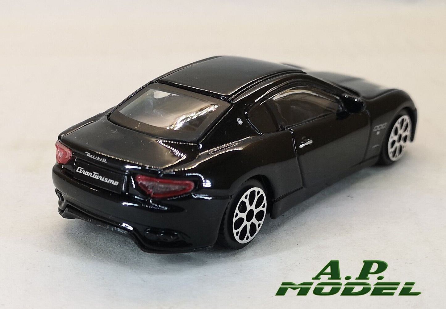 modellino auto 1/43 Maserati gt gran turismo macchinina da collezione burago