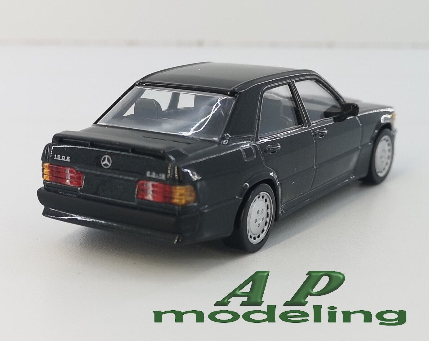 modellino auto scala 1/43 mercedes 190e 2.3 modellini die cast della norev