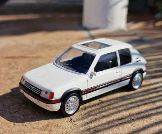 Peugeot 205 GTi modellini da collezione della Norev modellino auto scala 1/43
