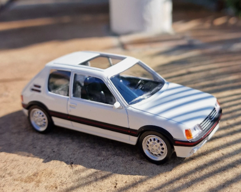 Peugeot 205 GTi modellini da collezione della Norev modellino auto scala 1/43