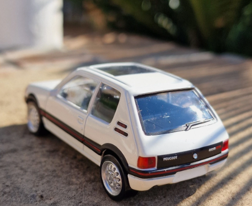 Peugeot 205 GTi modellini da collezione della Norev modellino auto scala 1/43