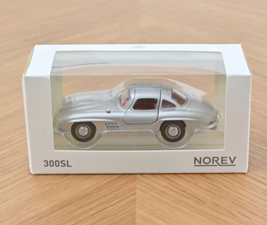 modellino auto 1/43 Mercedes 300SL grigia modellini da collezione della Norev