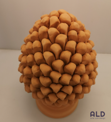 pigna siciliana in terracotta grezza da arredamento soprammobile portafortuna