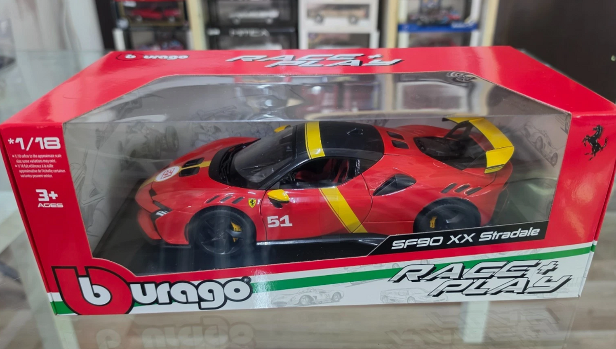 modellino auto scala 1/18 Ferrari sf90 xx stradale modellini da collezione