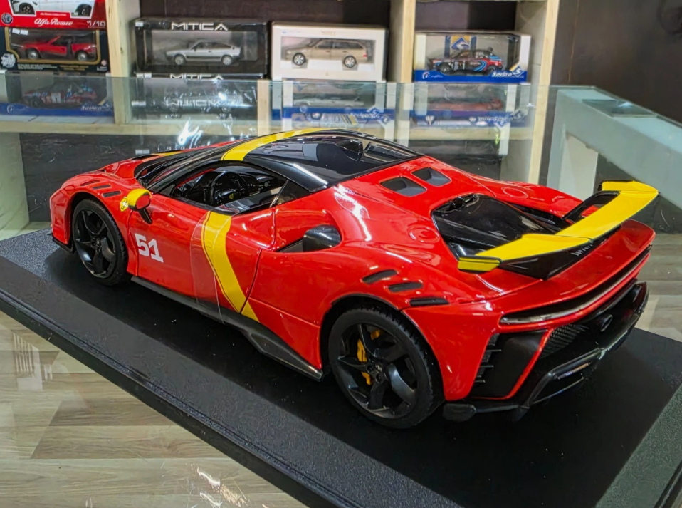modellino auto scala 1/18 Ferrari sf90 xx stradale modellini da collezione