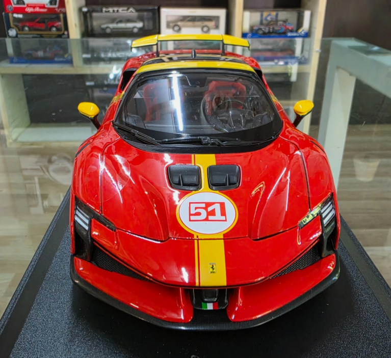 modellino auto scala 1/18 Ferrari sf90 xx stradale modellini da collezione