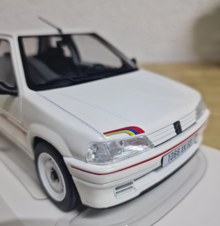 modellino auto scala 1/18 Peugeot 106 rallye 1.3 modellini norev