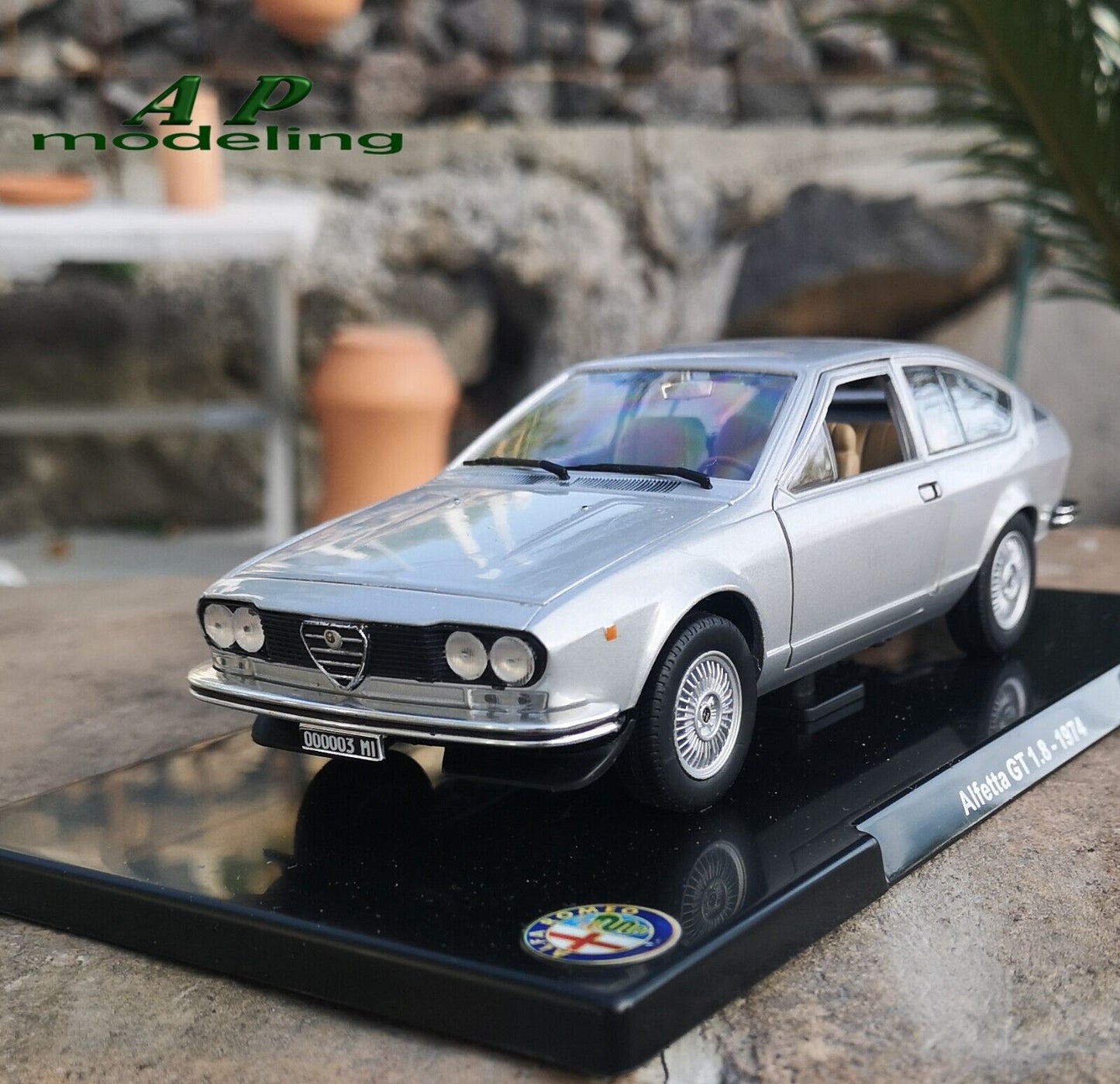 modellino auto 1/24 alfa romeo alfetta GT 1.8 del 1974 modellini vintage usato