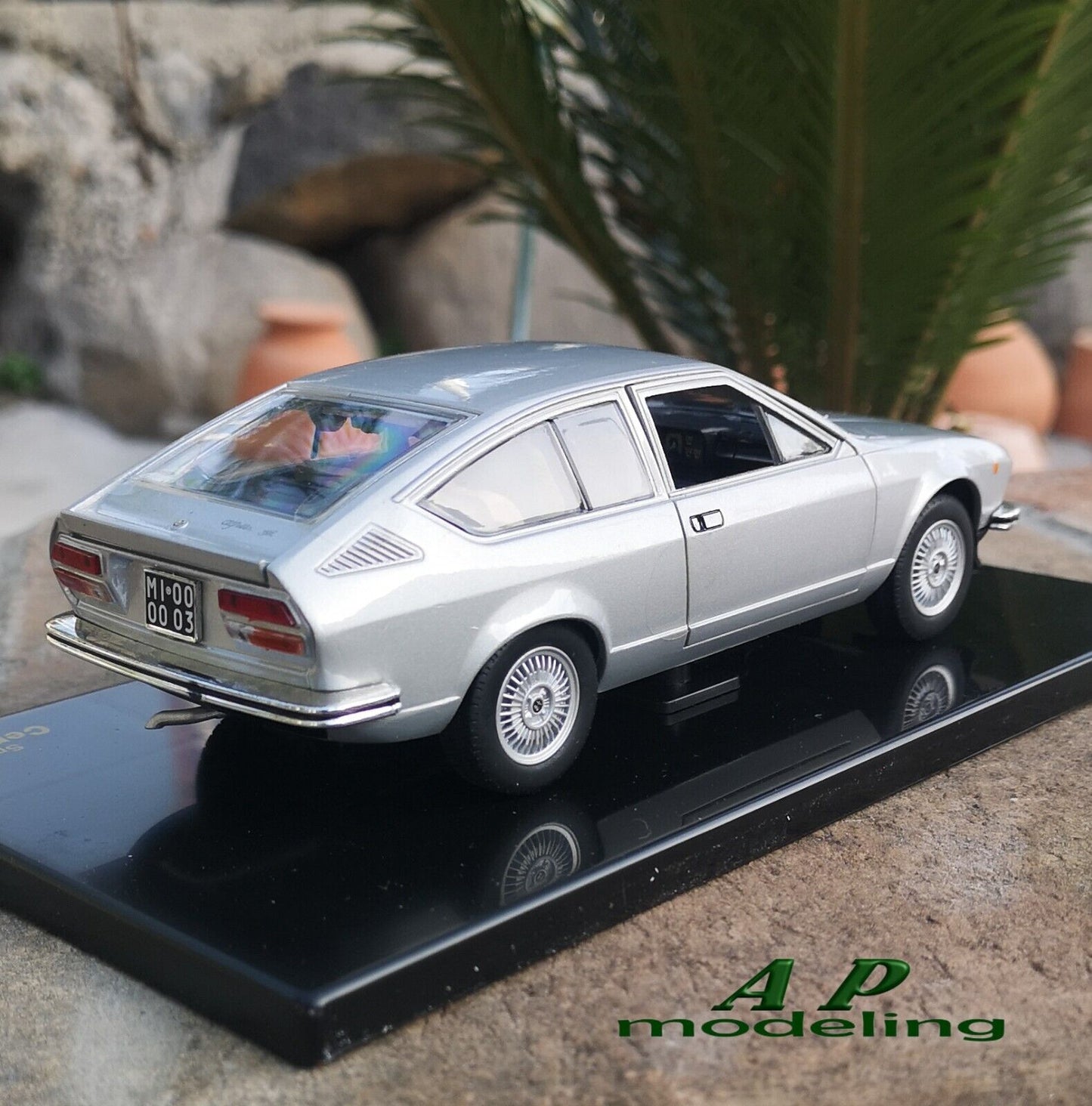 modellino auto 1/24 alfa romeo alfetta GT 1.8 del 1974 modellini vintage usato