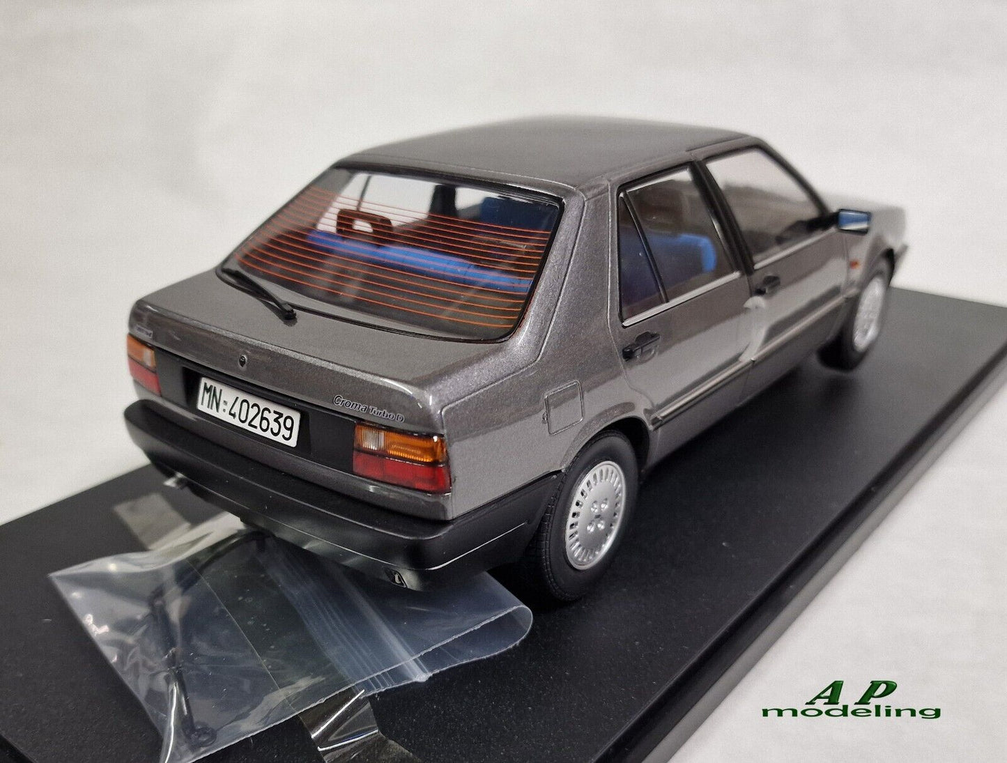 modellino auto 1/18 fiat croma 2.4 TD del 1985 modellini da collezione die cast