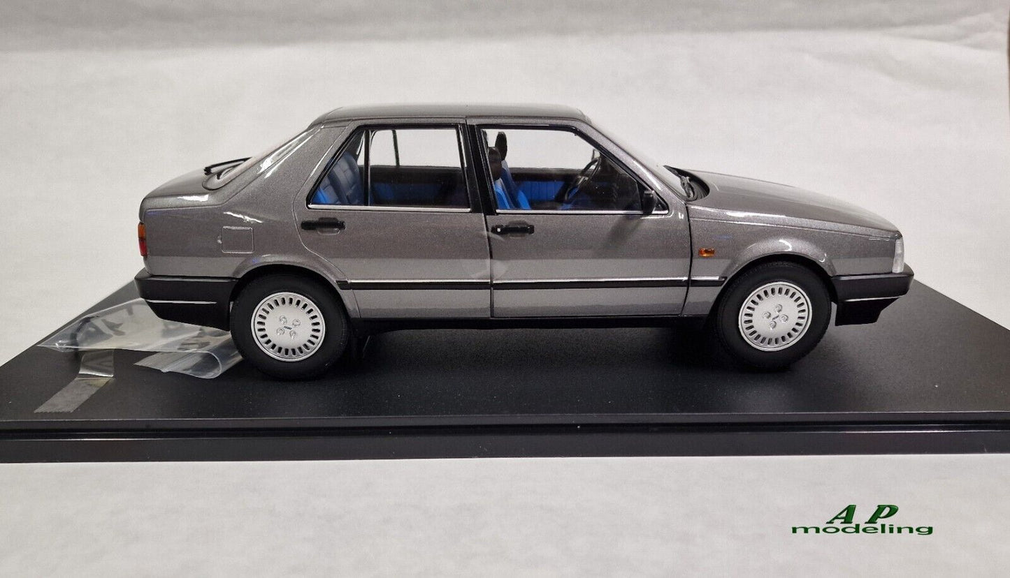 modellino auto 1/18 fiat croma 2.4 TD del 1985 modellini da collezione die cast