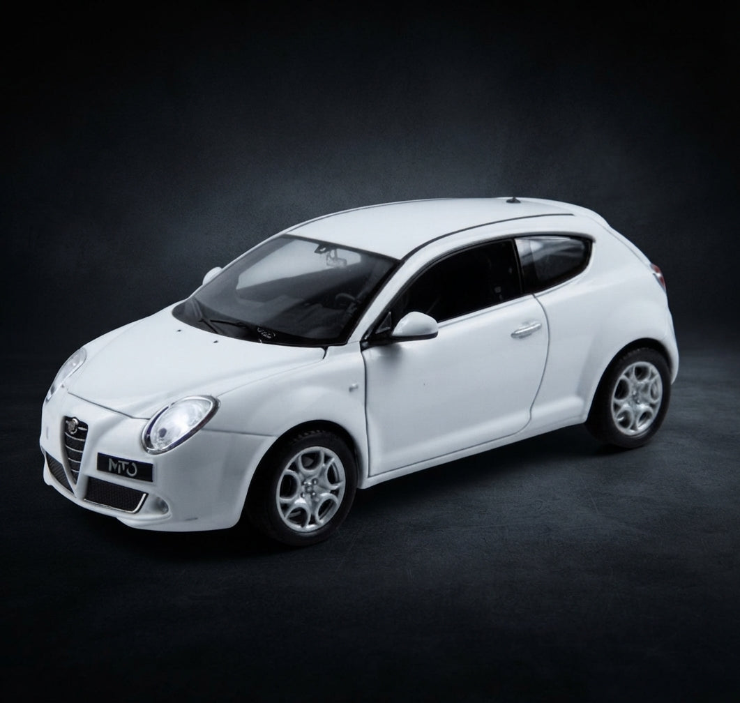modellino auto scala 1/43 alfa romeo Mito bianca macchinina modellini  welly (Copia)