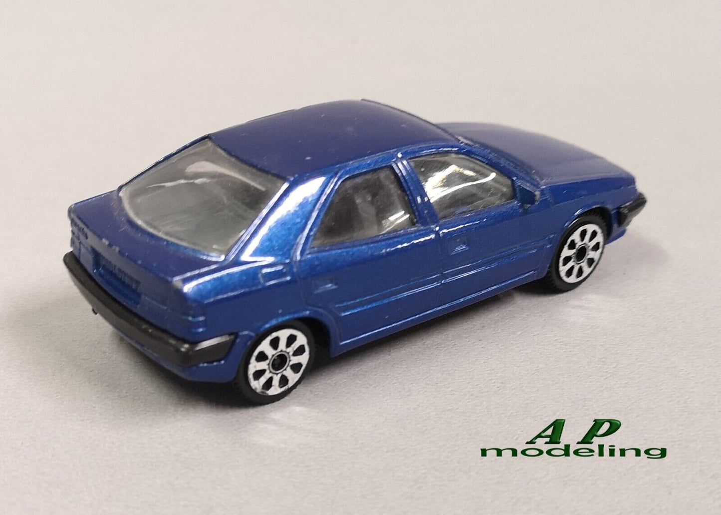 modellino auto scala 1/43 usato Citroen xantia della bburago made in italy usato