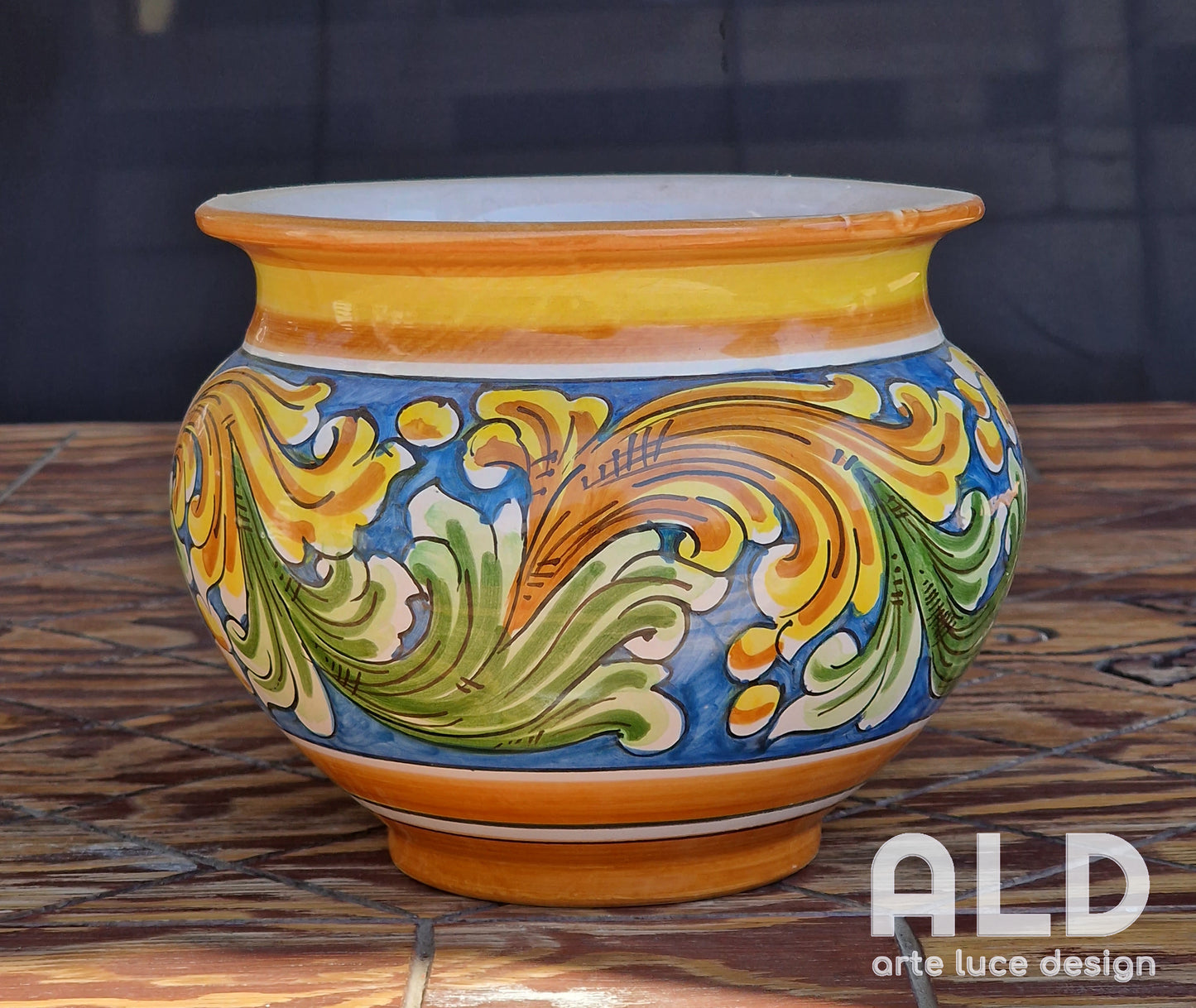 Vaso cachepot in ceramica di Caltagirone caspò fiori artigianale dipinto a mano