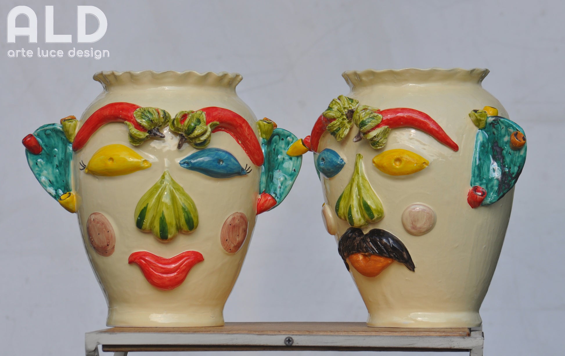 Vasi soprammobili da cucina teste di moro naif in ceramica di Caltagir –  arte e luce designers