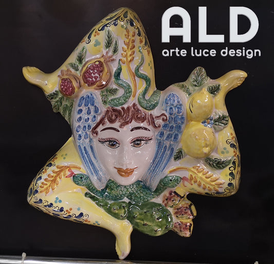 Trinacria siciliana ceramica di Caltagirone decorazione murale fregio da parete