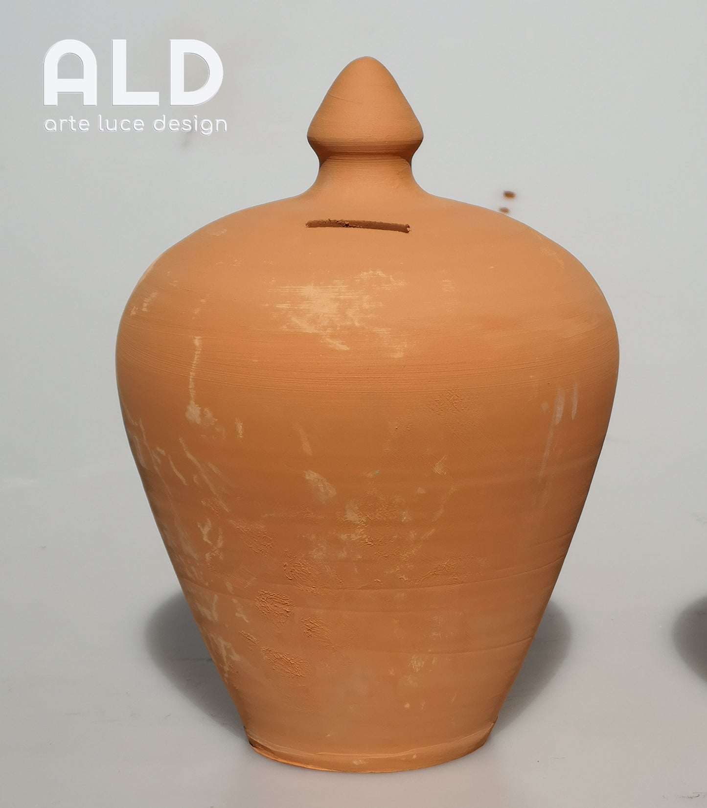 Salvadanaio in terracotta portamonete artigianale fatto a mano diverse –  arte e luce designers