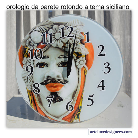 Orologio rotondo da parete moderno in vetro stile siciliano teste di moro lui