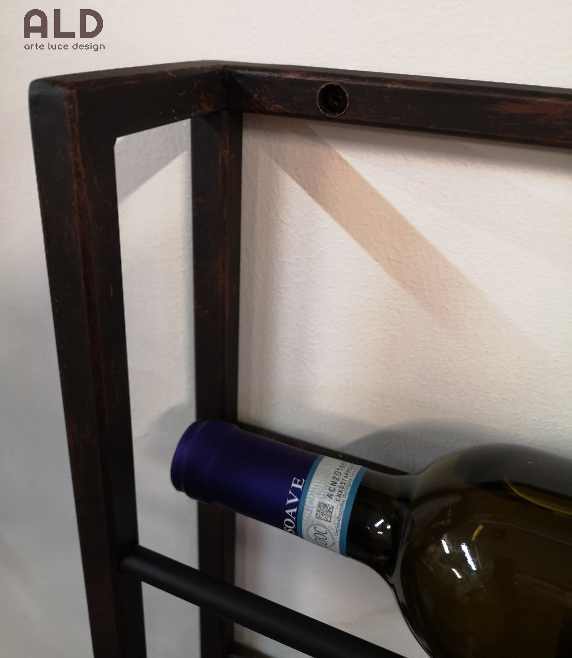 pezzo di portabottiglie da parete in ferro per bottiglie di vino pezzo di portabottiglie da parete in ferro per bottiglie di vino
